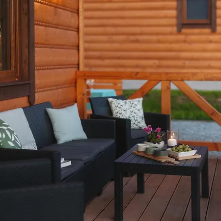 Sudecka Przystan Lodge *